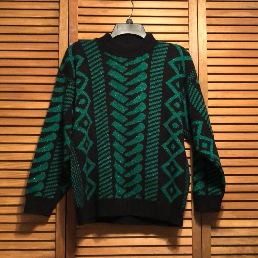 La Venture green and black sweater